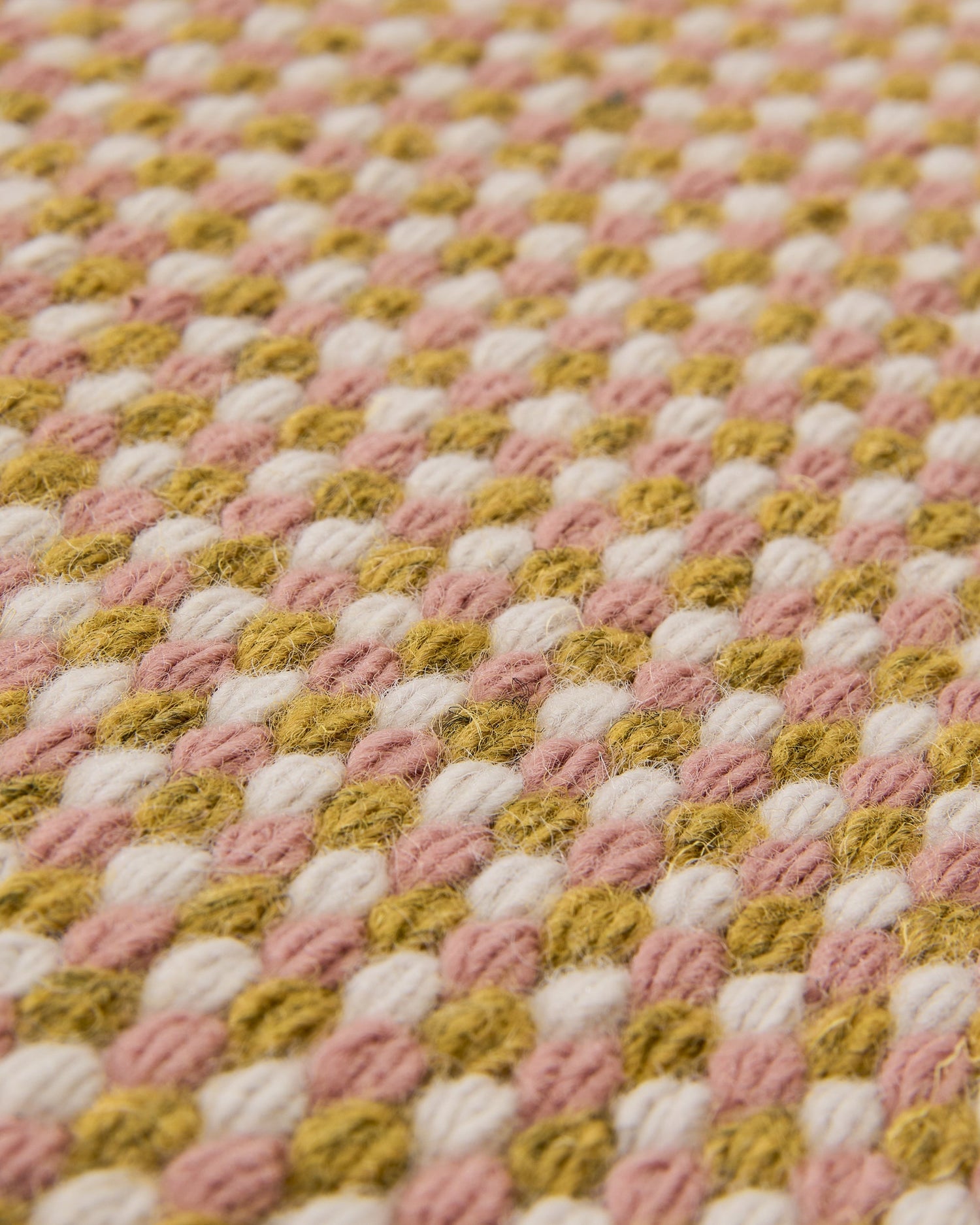 Bonbon 684 Rhubarb