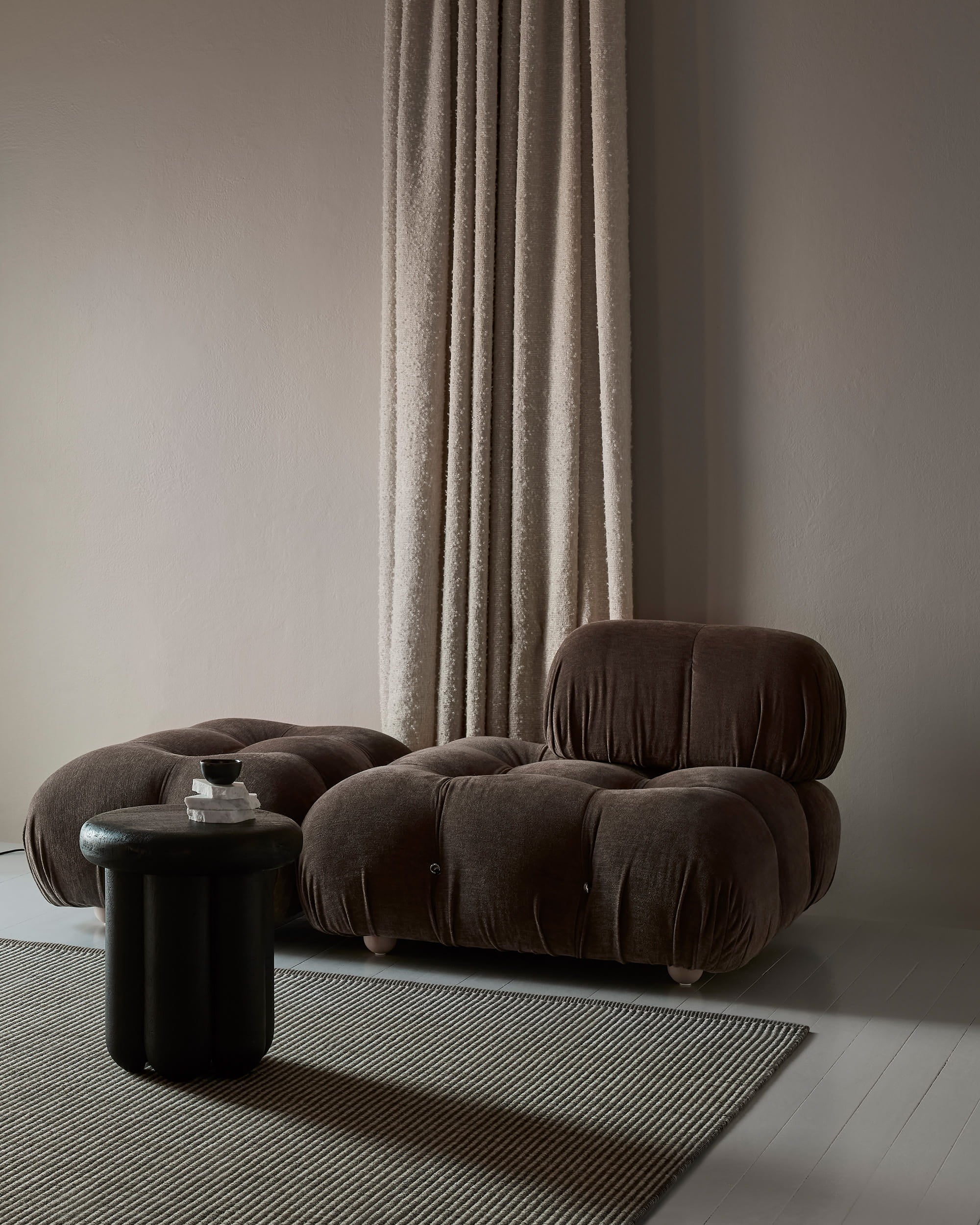 Stripe Icon 782 Bark Brown