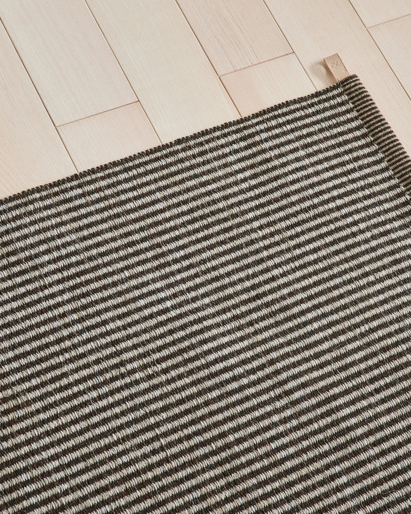 Stripe Icon 782 Bark Brown