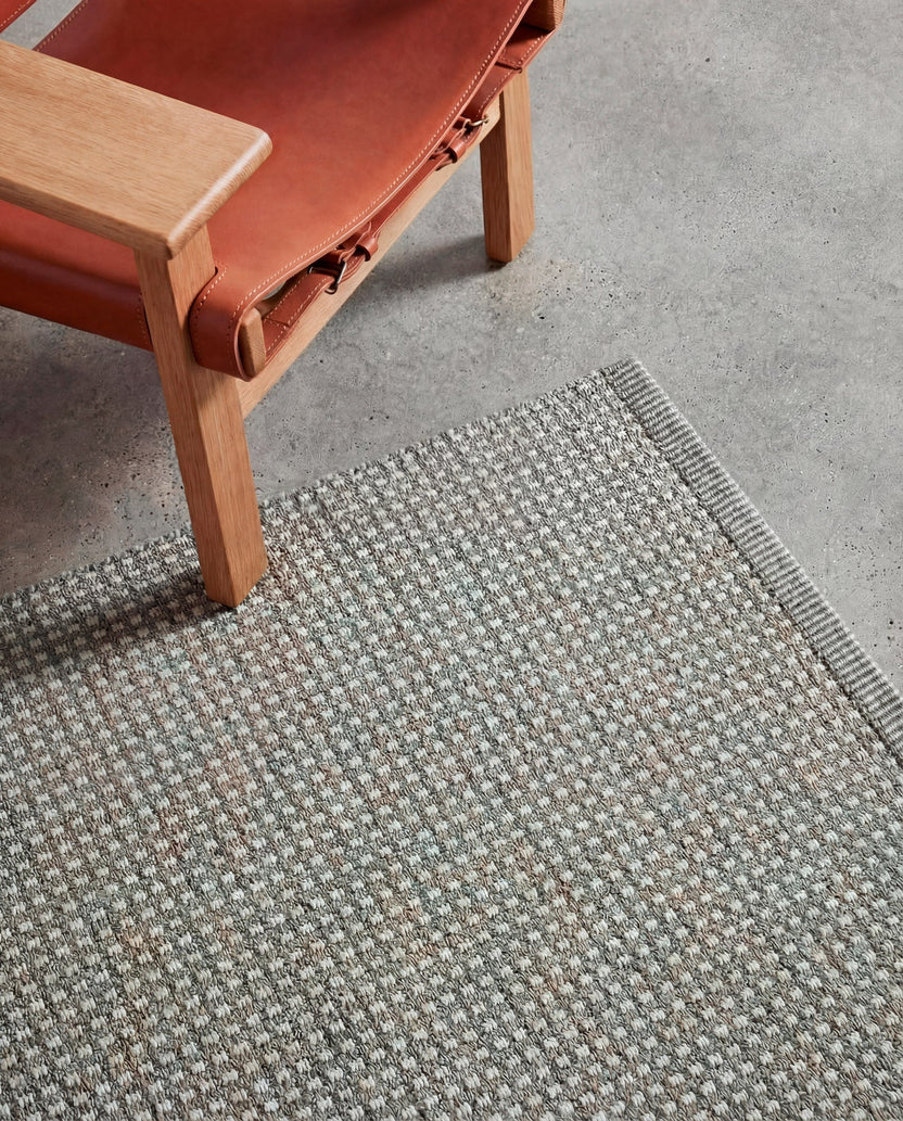 Dot Icon 587 Dusty Grey