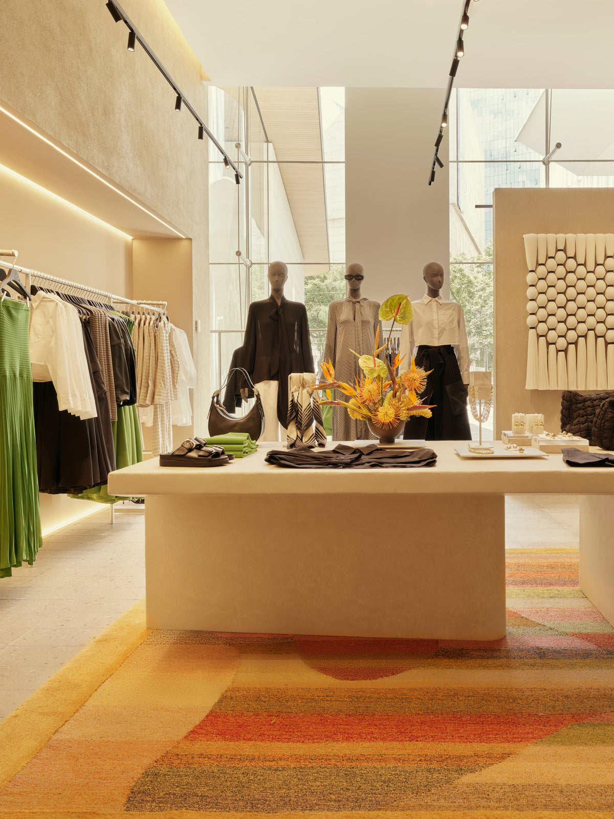 COS Mexico | Retail Interior Projects – Kasthall