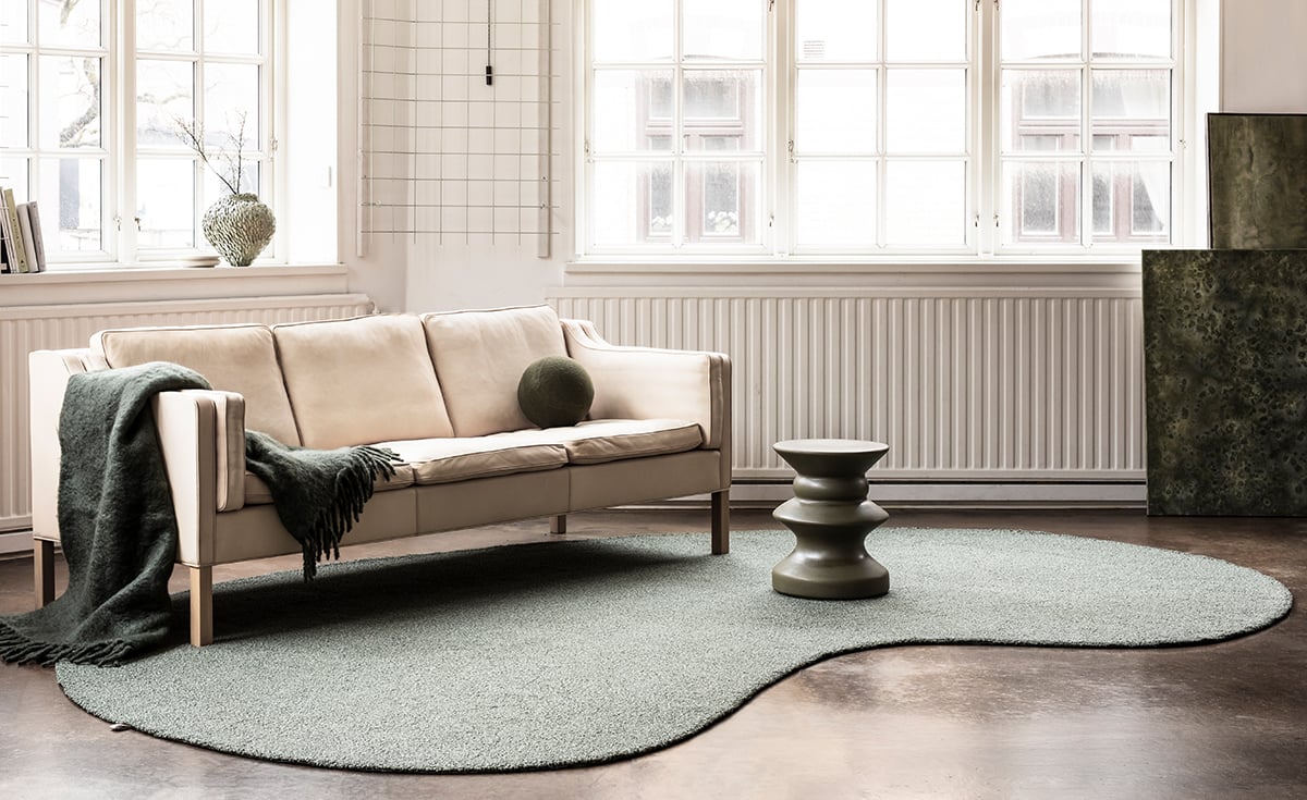 CLASSIC LINKS Round wool rug with geometric shapes By Kasthall